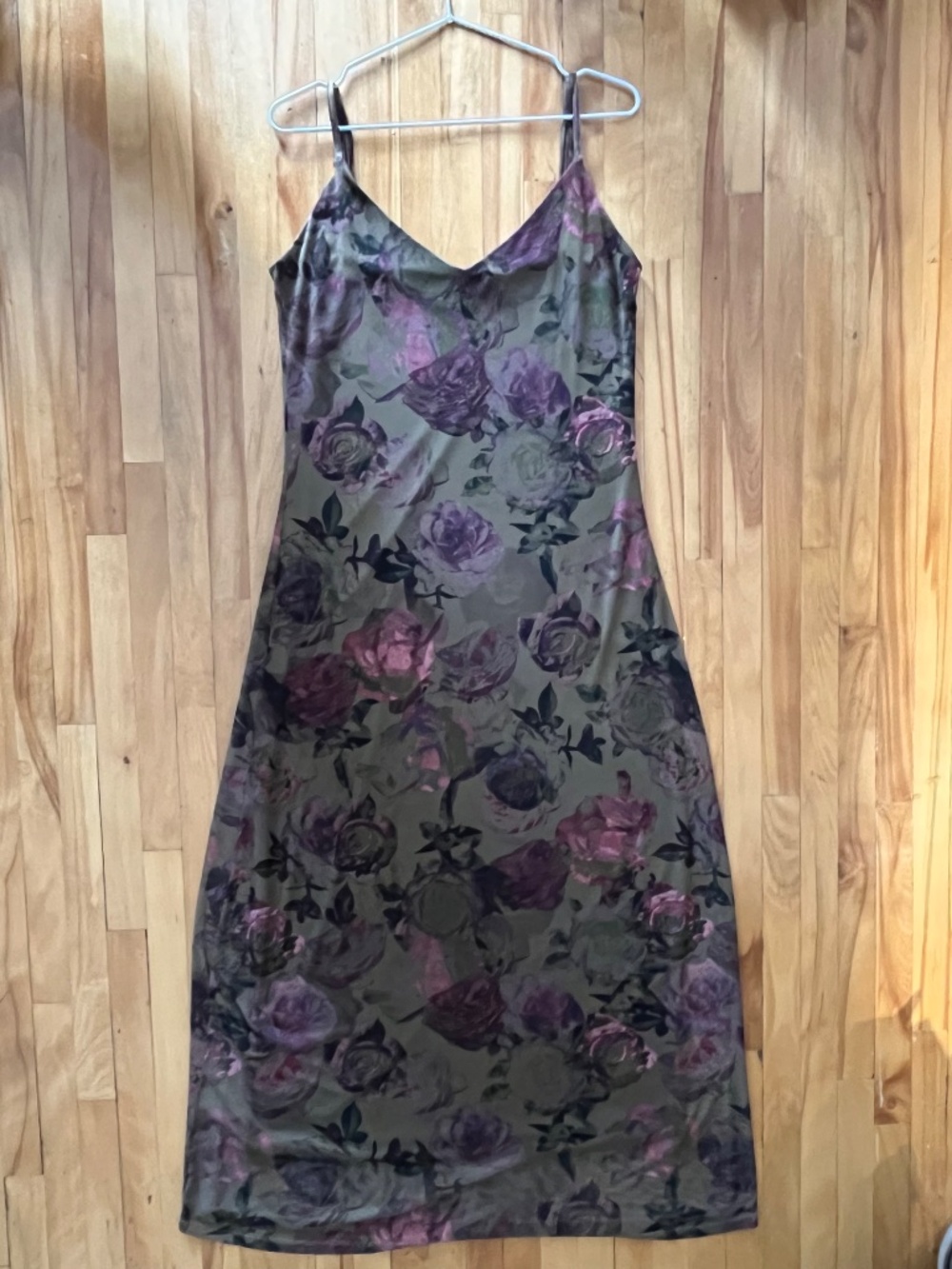 Romantic slinky rose print maxi dress in earth tones - XL - Picture 6 of 11